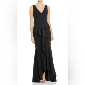 Camille La Vie Size 8 Black crêpe gown-New with tags - Never Worn